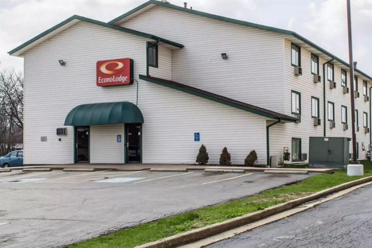 Econo Lodge Akron Copley Northwest Montrose Bagian luar foto