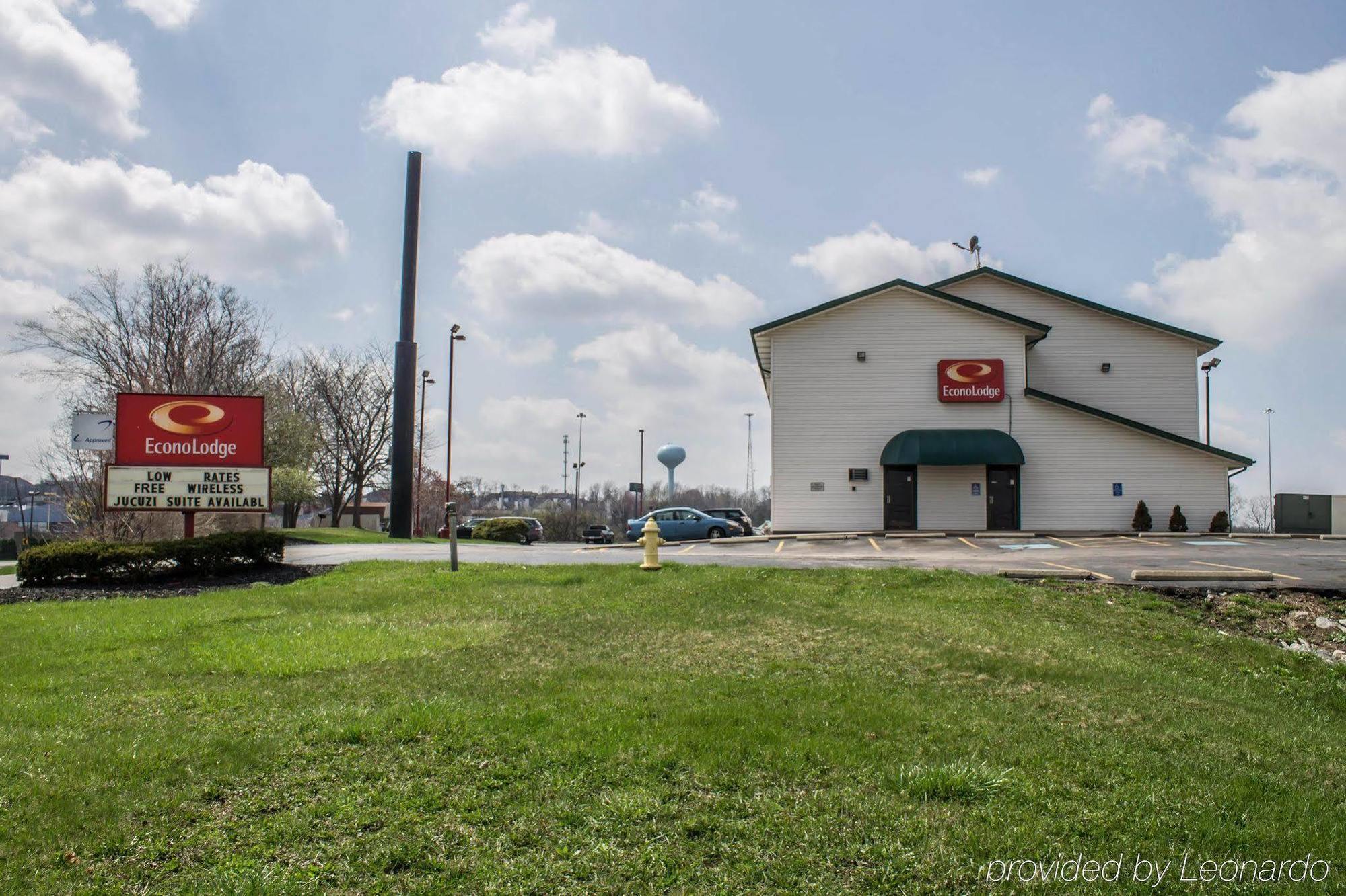 Econo Lodge Akron Copley Northwest Montrose Bagian luar foto